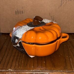 Wild Eye Designs pumpkin-shaped Brie cheese baker